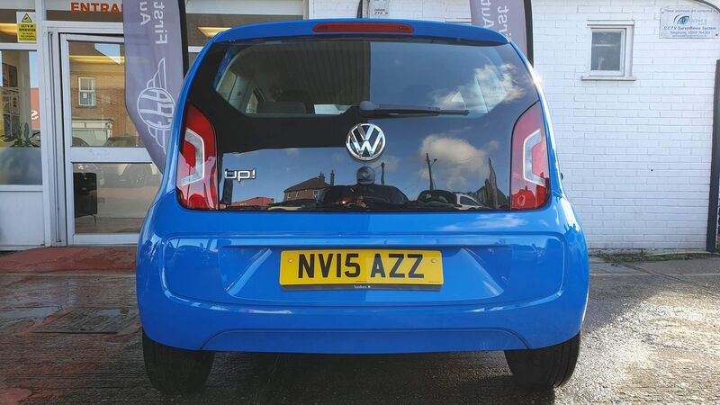 VOLKSWAGEN UP