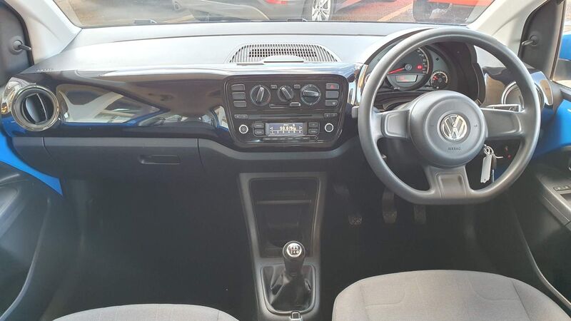 VOLKSWAGEN UP