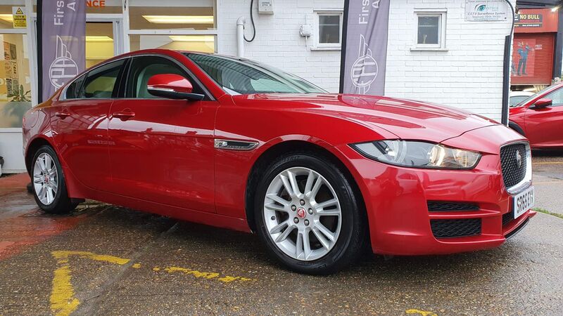 JAGUAR XE