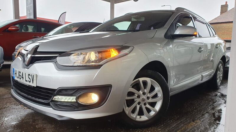 View RENAULT MEGANE 1.5 dCi ENERGY Dynamique TomTom Sport Tourer Euro 5 (s/s) 5dr