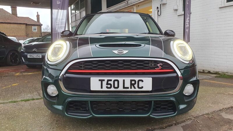 View MINI HATCH 2.0 Cooper S Euro 6 (s/s) 5dr