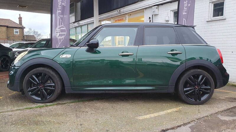 MINI HATCH