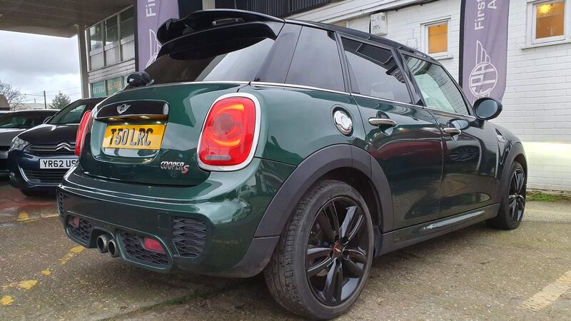 MINI HATCH