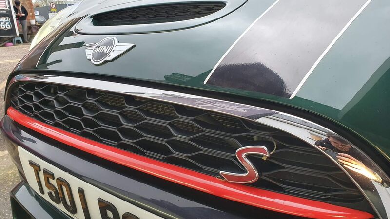 MINI HATCH