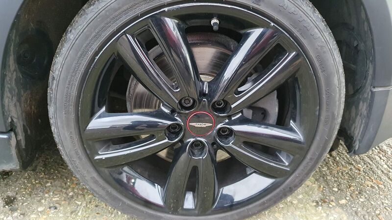 MINI HATCH