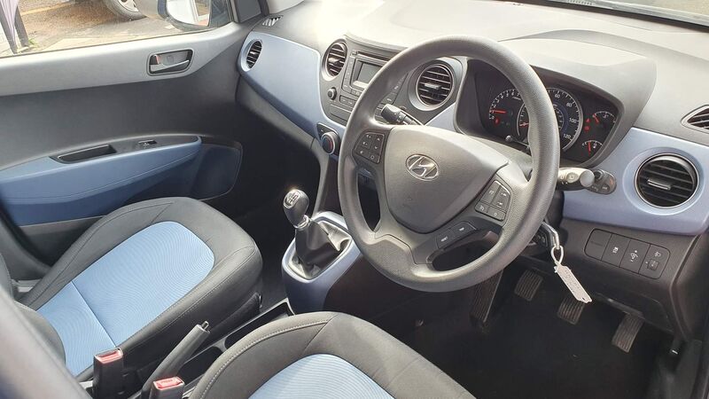 HYUNDAI I10