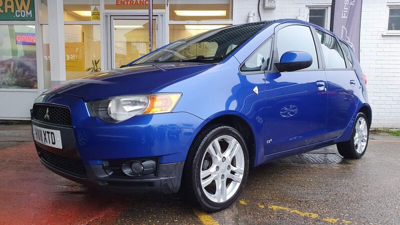 MITSUBISHI COLT