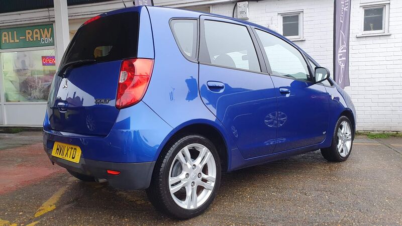 MITSUBISHI COLT
