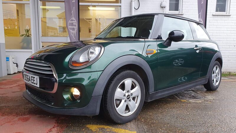 MINI HATCH