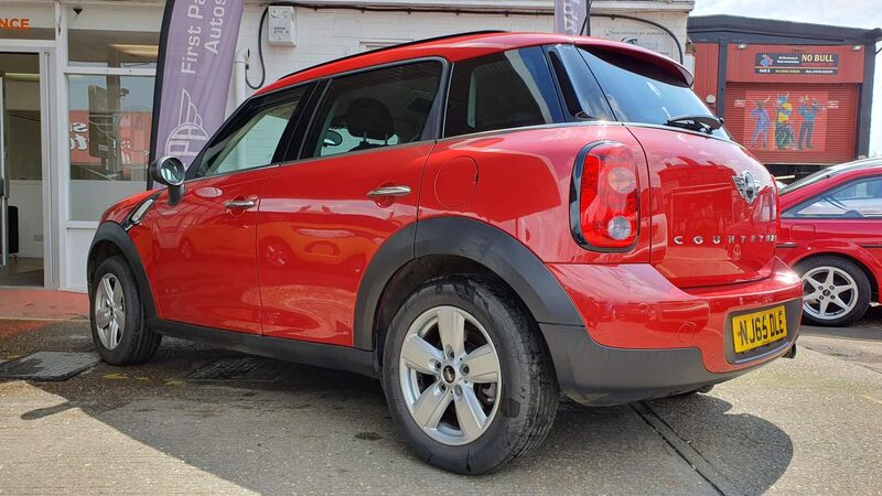 MINI COUNTRYMAN