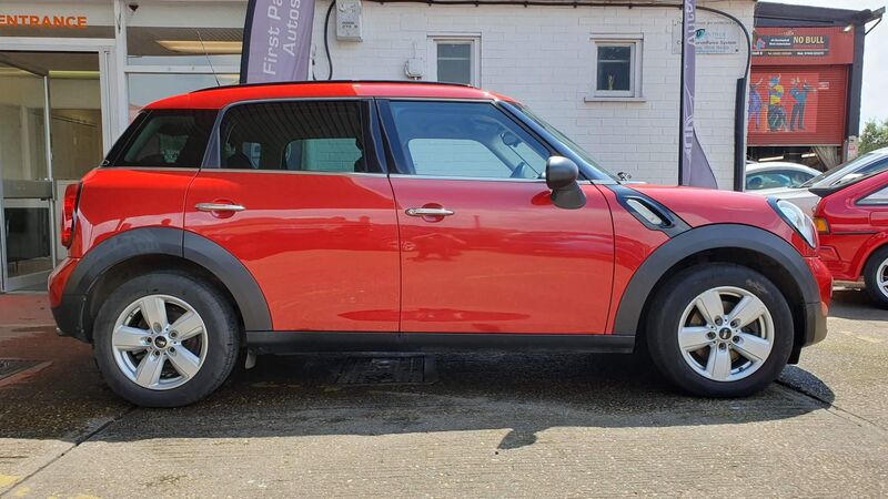 MINI COUNTRYMAN