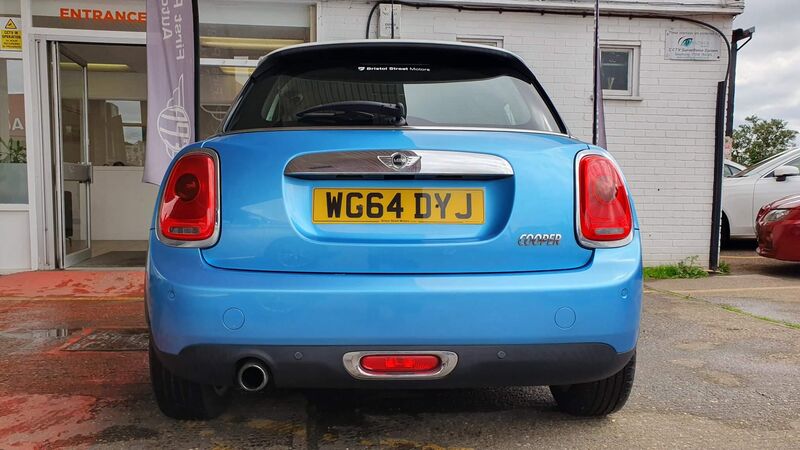 MINI HATCH