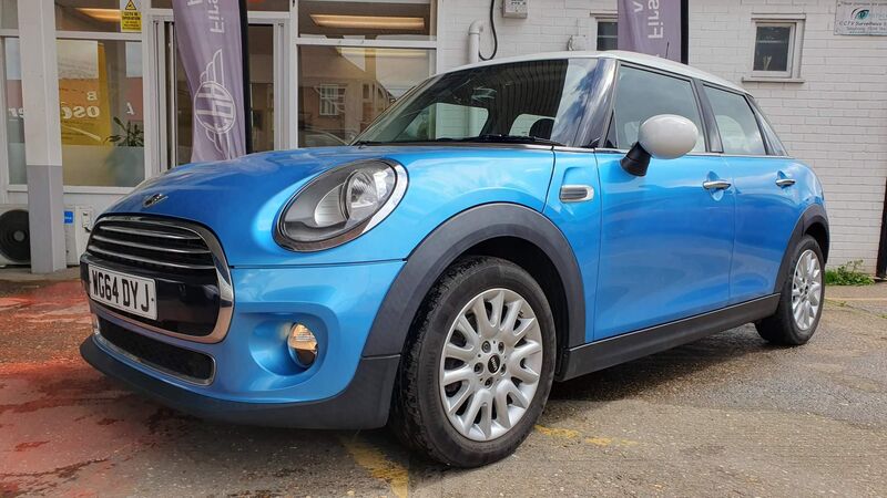 MINI HATCH