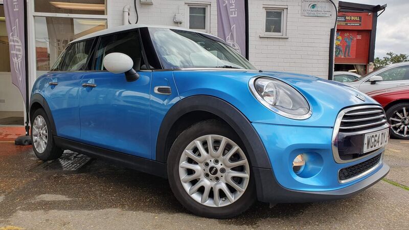 MINI HATCH