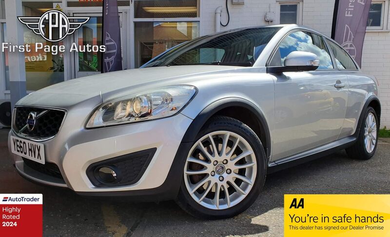 View VOLVO C30 2.0 D3 SE Sports Coupe Geartronic Euro 5 3dr