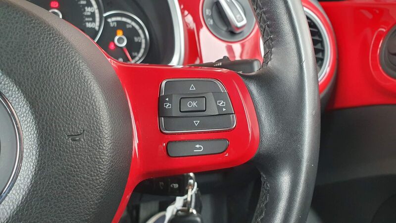VOLKSWAGEN BEETLE