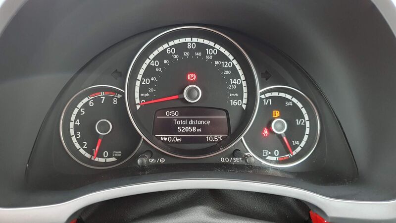 VOLKSWAGEN BEETLE