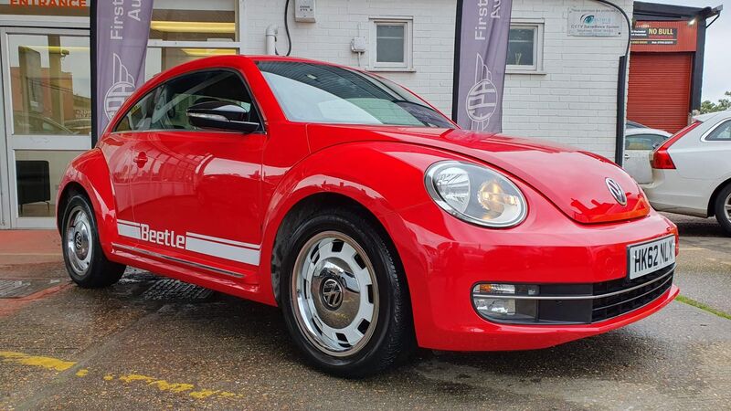VOLKSWAGEN BEETLE