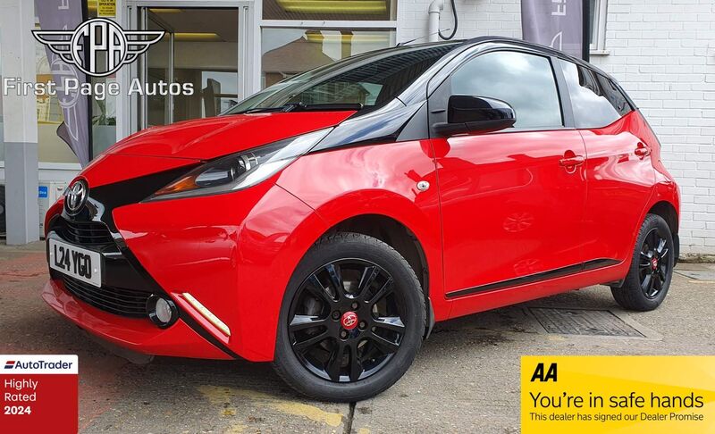 View TOYOTA AYGO 1.0 VVT-i x-cite 4 Red Bi-Tone Euro 6 5dr