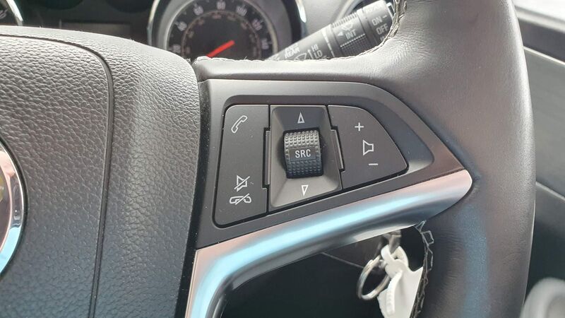 VAUXHALL MOKKA