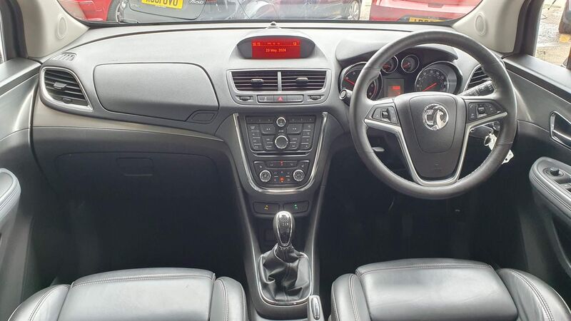VAUXHALL MOKKA