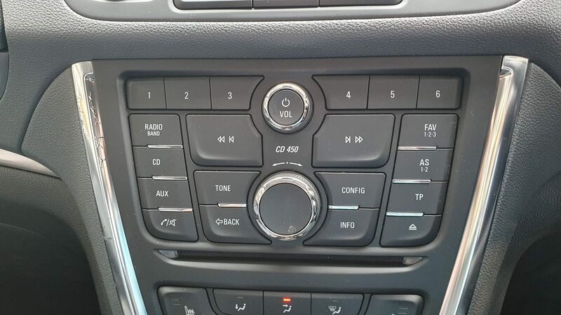 VAUXHALL MOKKA