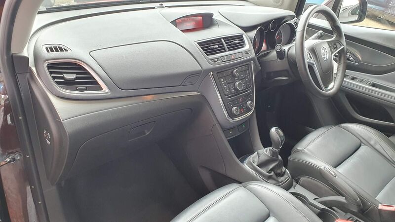 VAUXHALL MOKKA