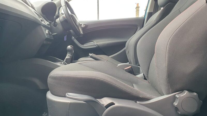 SEAT IBIZA