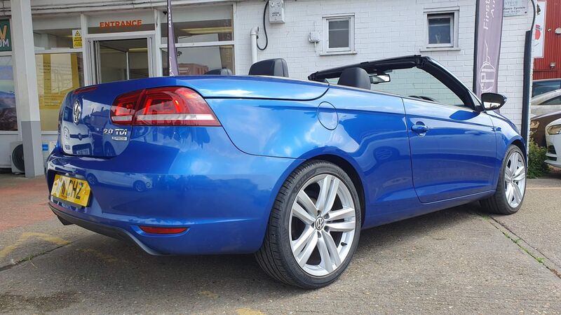 VOLKSWAGEN EOS