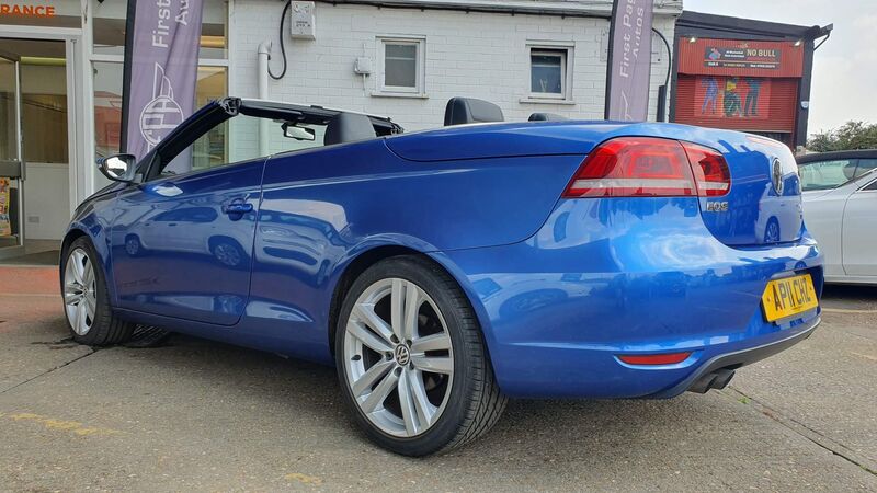 VOLKSWAGEN EOS