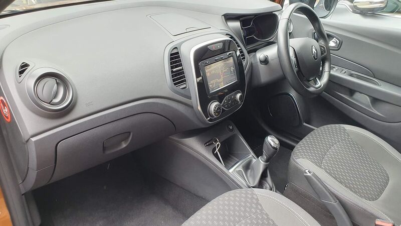 RENAULT CAPTUR