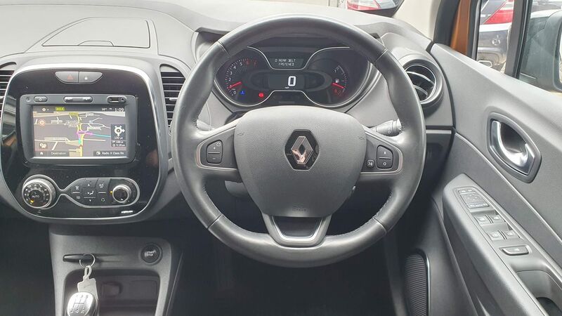 RENAULT CAPTUR