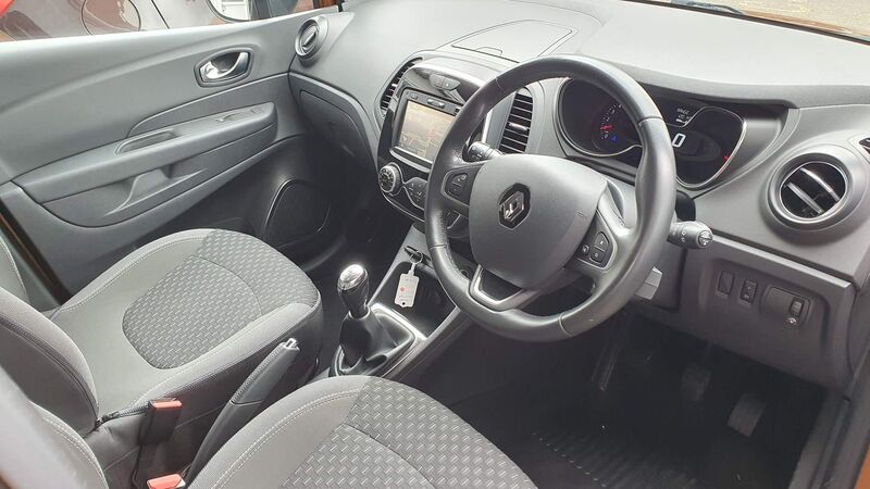 RENAULT CAPTUR
