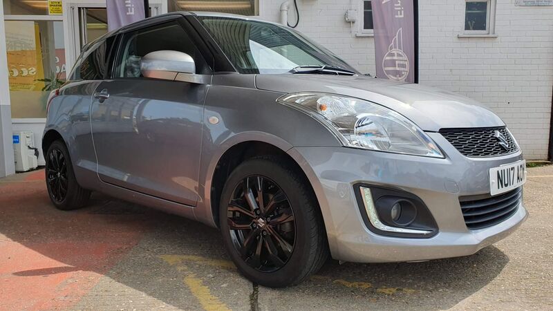 SUZUKI SWIFT