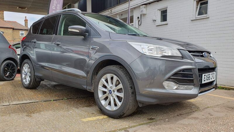 FORD KUGA