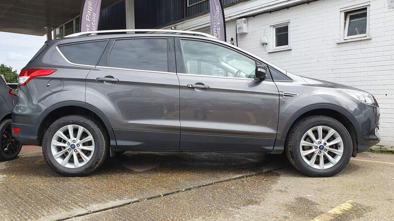 FORD KUGA