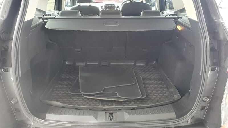 FORD KUGA