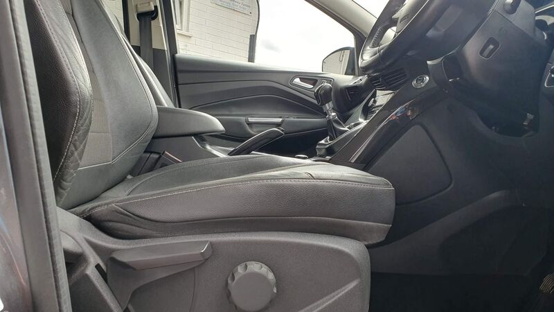 FORD KUGA