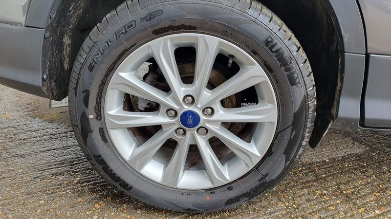 FORD KUGA