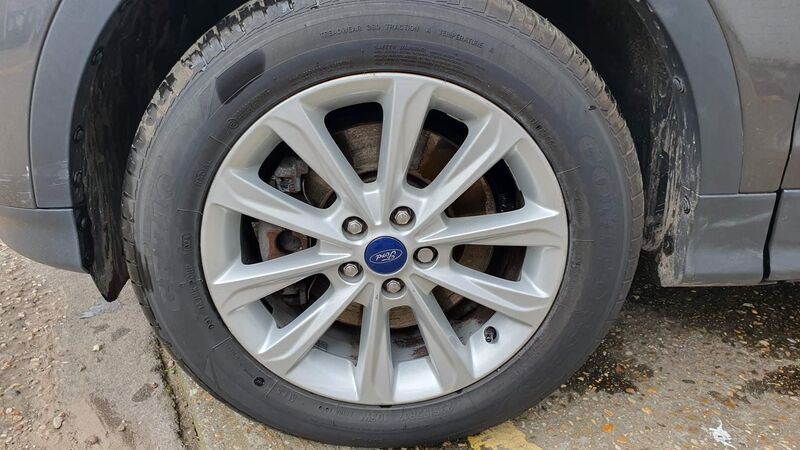 FORD KUGA