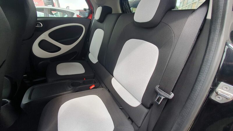SMART FORFOUR