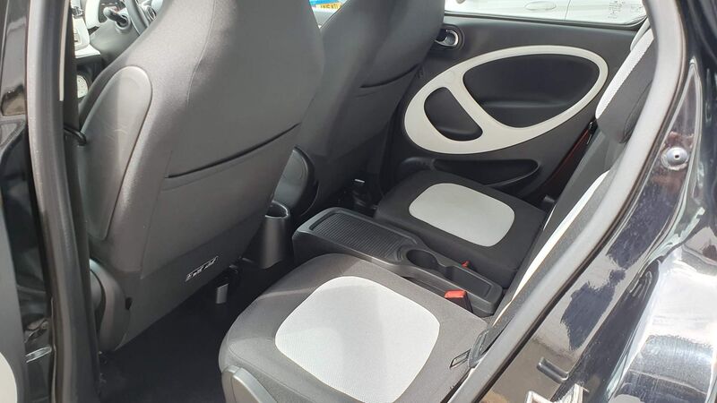 SMART FORFOUR