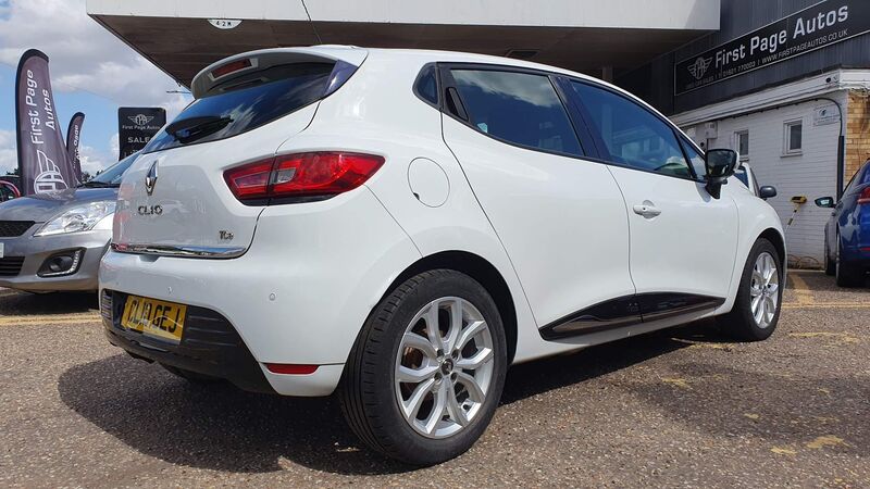 RENAULT CLIO
