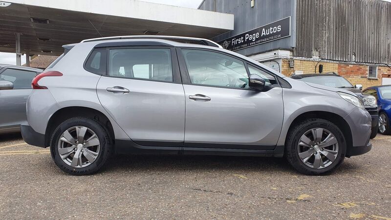PEUGEOT 2008