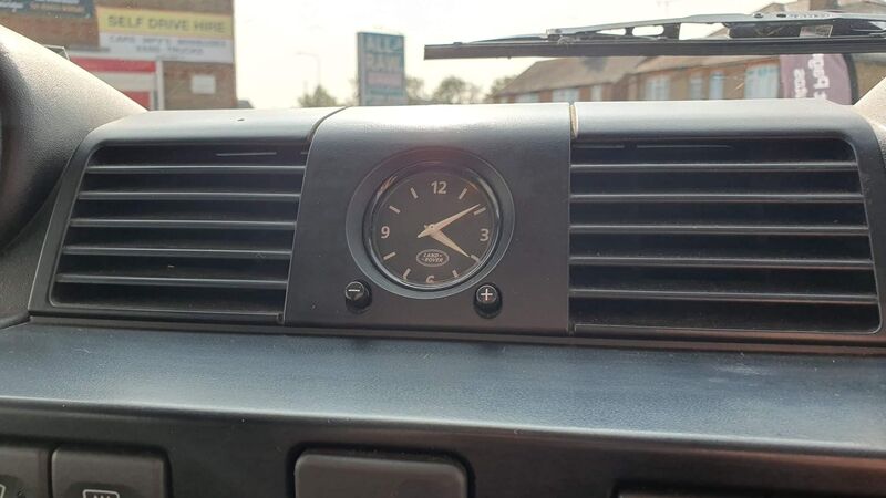 LAND ROVER DEFENDER 110