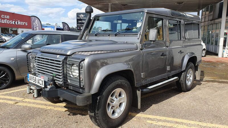 View LAND ROVER DEFENDER 110 2.4 TDCi XS 4WD MWB Euro 4 5dr