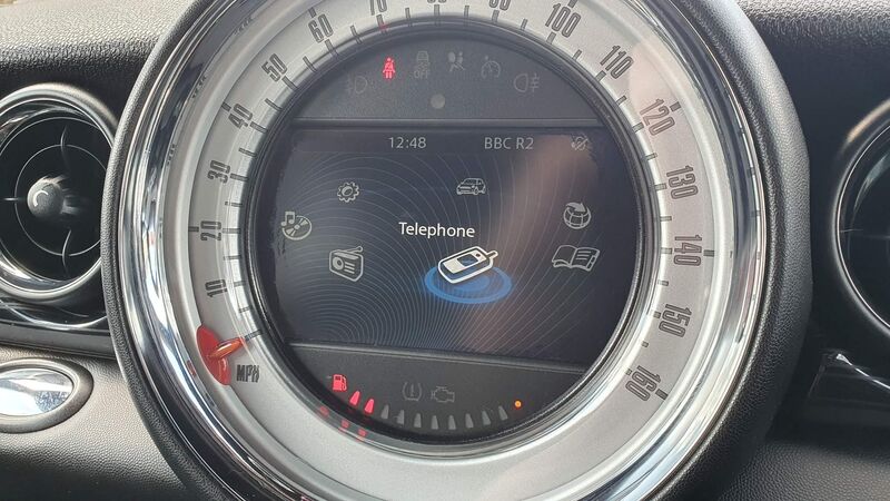 MINI HATCH