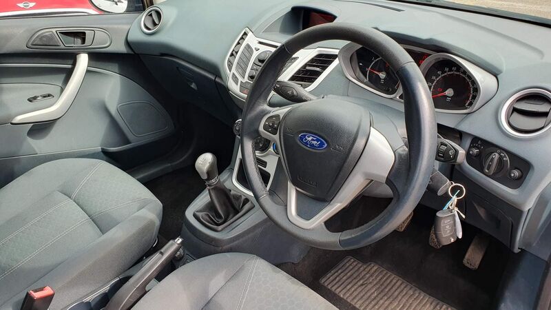 FORD FIESTA
