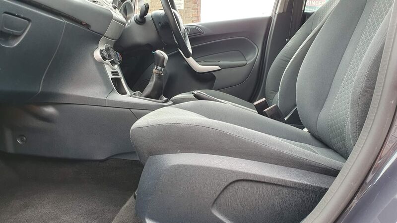 FORD FIESTA