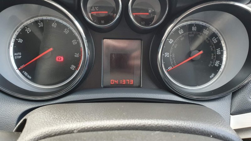 VAUXHALL MOKKA